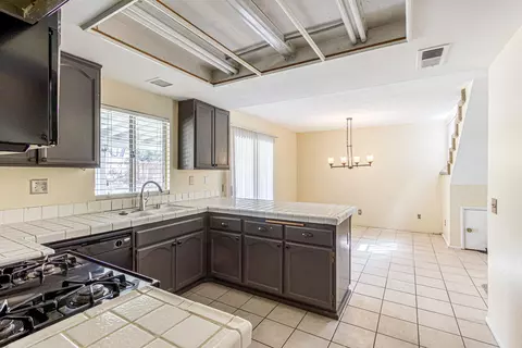 45058 Colleen Dr, Lancaster, CA 93535 photo 5