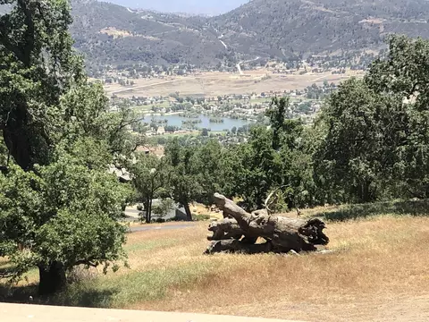 29540 Starland Dr, Tehachapi, CA 93561 photo 4