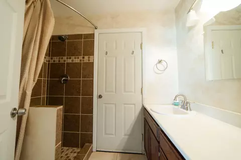 3155 Darkwood St, Lancaster, CA 93536 photo 13