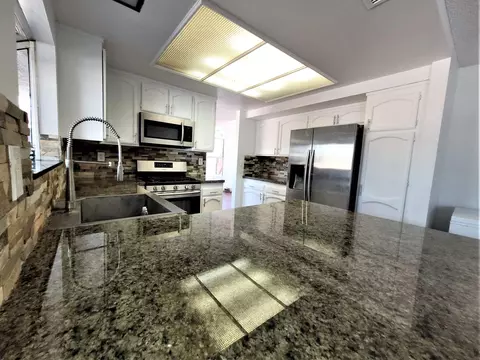 1347 Samra Ave, Lancaster, CA 93535 photo 6