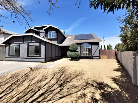 1347 Samra Ave, Lancaster, CA 93535 photo 2