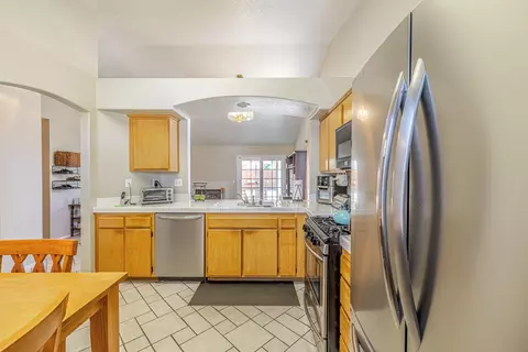 37065 57th St E, Palmdale, CA 93552 photo 7