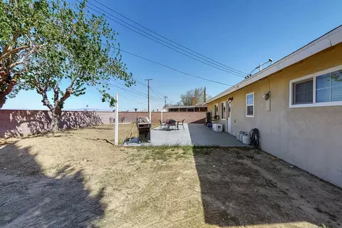 45015 W 18th St, Lancaster, CA 93534 photo 23
