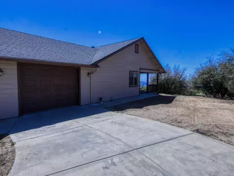 24121 El Rancho Dr, Tehachapi, CA 93561 photo 4