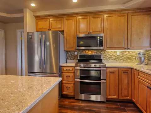24121 El Rancho Dr, Tehachapi, CA 93561 photo 11