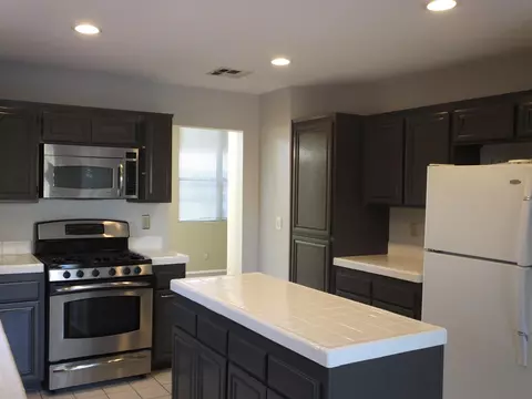 1703 Mesa Dr E, Lancaster, CA 93535 photo 9