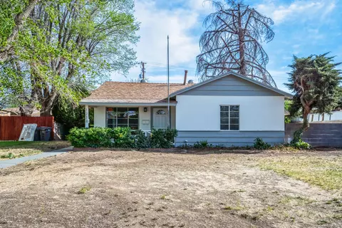 1232 Ivyton St W, Lancaster, CA 93534 photo 1