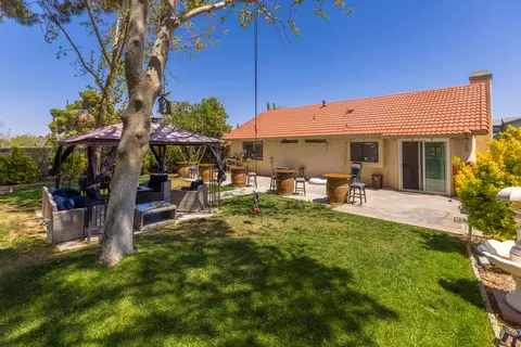 43257 Echard Ave, Lancaster, CA 93536 photo 16