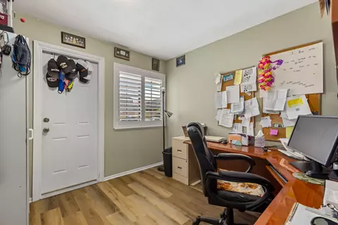43257 Echard Ave, Lancaster, CA 93536 photo 11