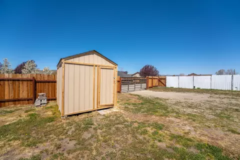 27921 Stallion Springs Dr, Tehachapi, CA 93561 photo 19