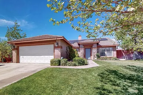6035 Treehaven Ct, Lancaster, CA 93536 photo 1