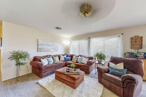 6035 Treehaven Ct, Lancaster, CA 93536 photo 12