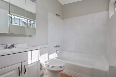 623 Palmer St W, Compton, CA 90220 photo 3