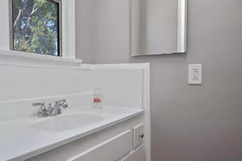 623 Palmer St W, Compton, CA 90220 photo 9