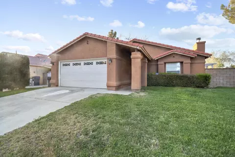 1747 E Avenue K E, Lancaster, CA 93535 photo 2