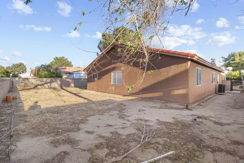 1747 E Avenue K E, Lancaster, CA 93535 photo 17