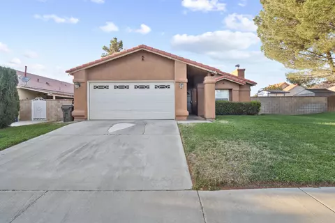 1747 E Avenue K E, Lancaster, CA 93535 photo 1