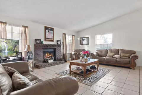 1747 E Avenue K E, Lancaster, CA 93535 photo 5