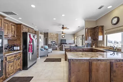 25661 Territory Way, Tehachapi, CA 93561 photo 10
