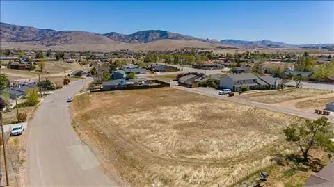 22112 Copper St, Tehachapi, CA 93561 photo 5