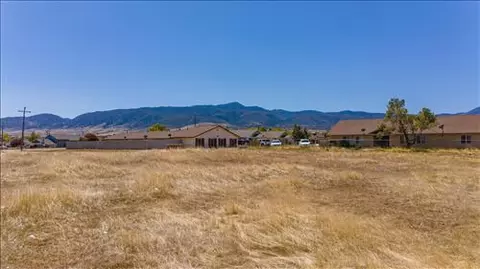22112 Copper St, Tehachapi, CA 93561 photo 4