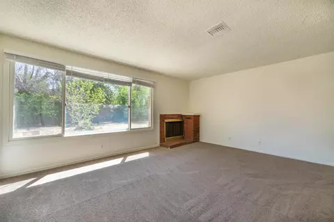 44108 Fig Ave, Lancaster, CA 93534 photo 7