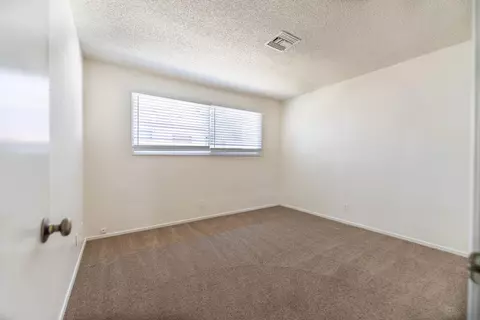 44108 Fig Ave, Lancaster, CA 93534 photo 8
