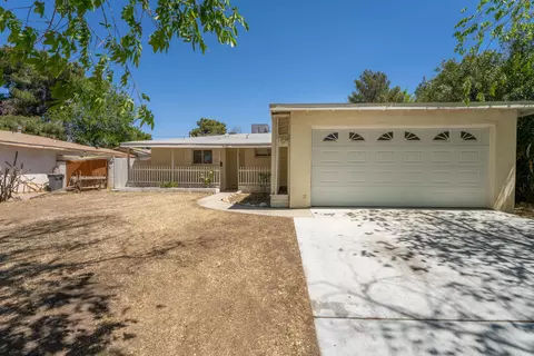 44108 Fig Ave, Lancaster, CA 93534 photo 1