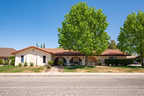 3215 Versailles Ct, Lancaster, CA 93536 photo 1