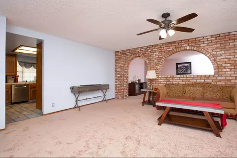 3215 Versailles Ct, Lancaster, CA 93536 photo 10