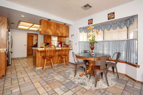 3215 Versailles Ct, Lancaster, CA 93536 photo 12