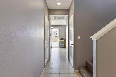 2205 Cypress St, Lancaster, CA 93535 photo 9