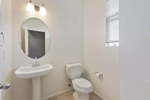 2205 Cypress St, Lancaster, CA 93535 photo 8