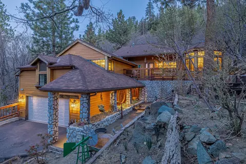 755 Oriole Rd, Wrightwood, CA 92397 photo 3