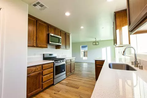 436 Jonathan Pl, Tehachapi, CA 93561 photo 5