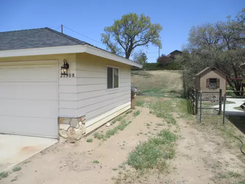 21908 Mariposa Rd, Tehachapi, CA 93561 photo 18