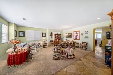 43910 Cantabury St, Lancaster, CA 93536 photo 4