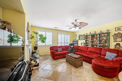 43910 Cantabury St, Lancaster, CA 93536 photo 10