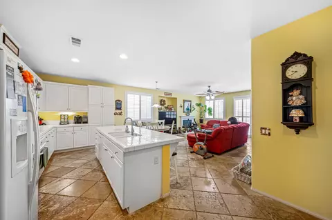43910 Cantabury St, Lancaster, CA 93536 photo 8