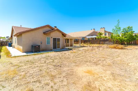 14192 Dartmouth St, Hesperia, CA 92344 photo 30