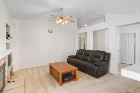 14192 Dartmouth St, Hesperia, CA 92344 photo 10