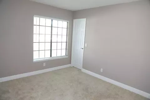 2109 Dallin St, Lancaster, CA 93536 photo 7