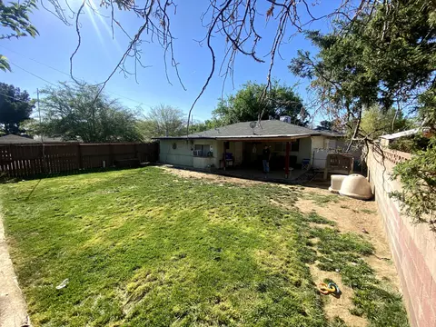 639 Oldfield St E, Lancaster, CA 93535 photo 12