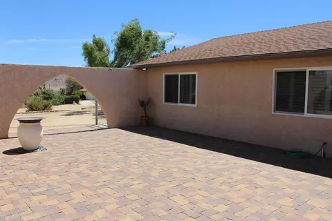 7676 Conejo Ave, Joshua Tree, CA 92252 photo 4