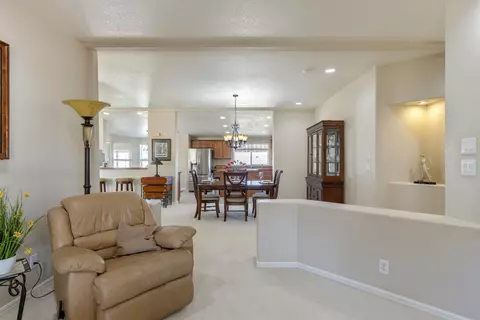 19400 Albany St, Tehachapi, CA 93561 photo 17