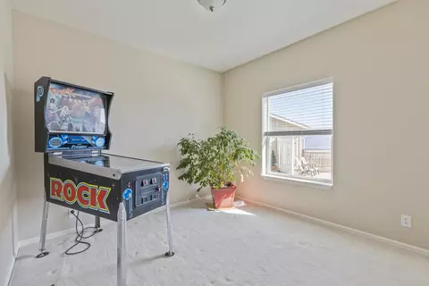 19400 Albany St, Tehachapi, CA 93561 photo 25