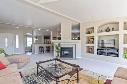 19400 Albany St, Tehachapi, CA 93561 photo 9
