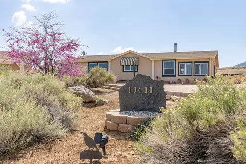 19400 Albany St, Tehachapi, CA 93561 photo 1