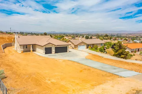 18620 Seaforth St, Hesperia, CA 92345 photo 1