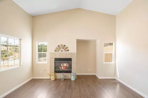 18620 Seaforth St, Hesperia, CA 92345 photo 5